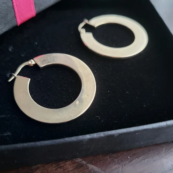 Gorgeous 10k thick earrings - Picture 7 of 10